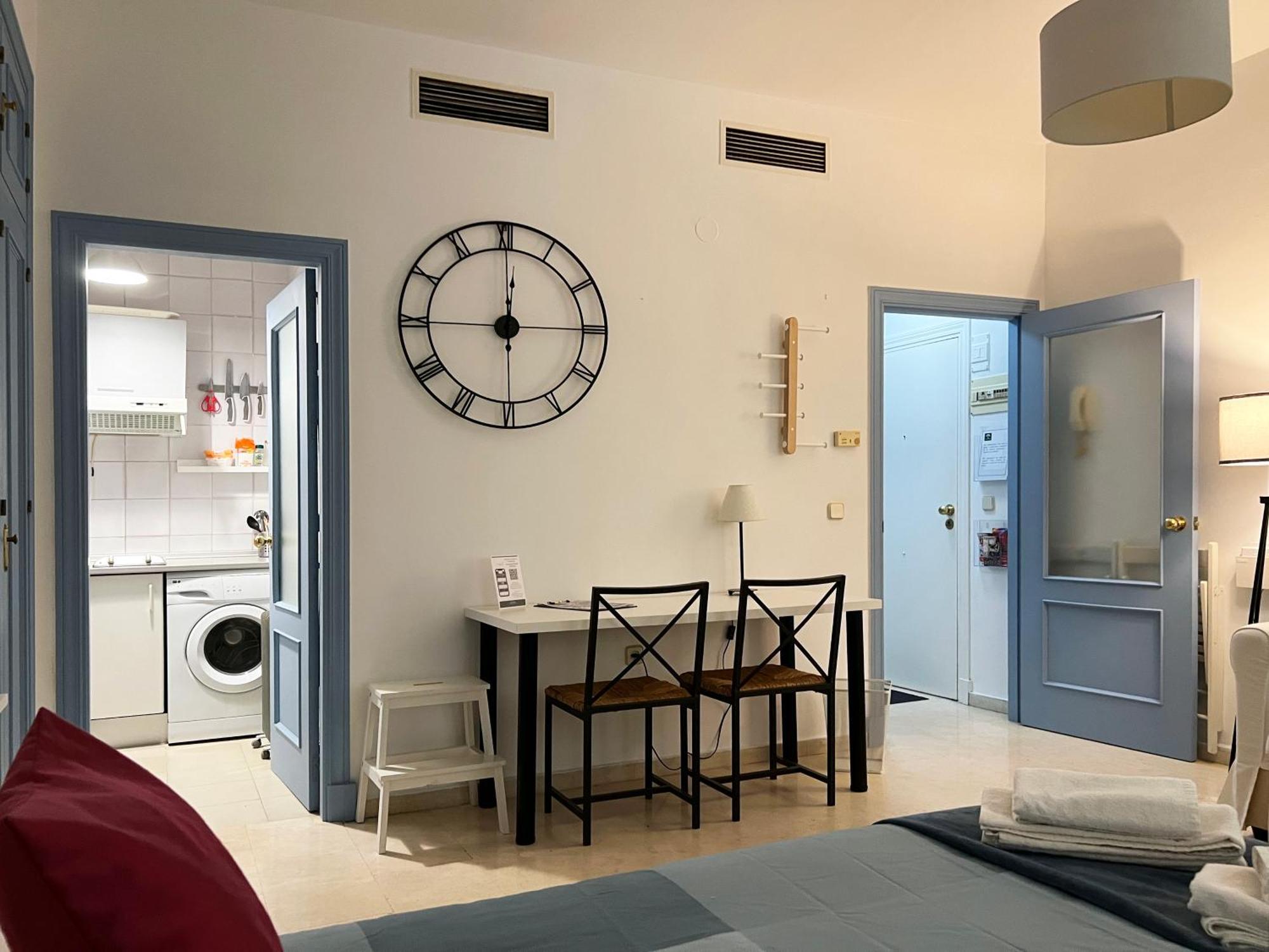 Estudio Suite San Vicente - Aloha Sevilla — Photos 2